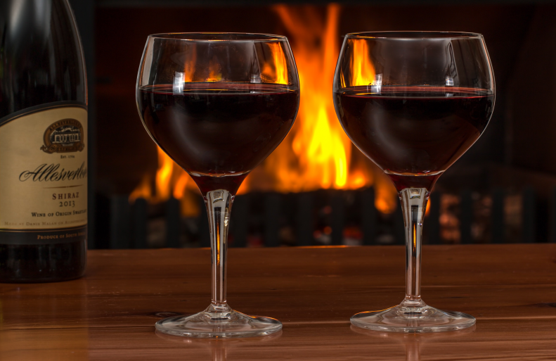 喝红酒对女人有什么好处?(喝红酒对女人有什么好处和坏处)