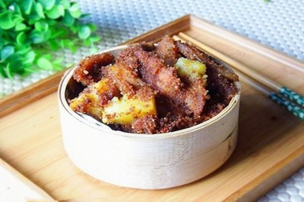 三蒸九扣八大碗最经典的菜是什么(三蒸九扣八大碗来历)