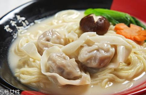 云吞面的营养成分(云吞面的营养成分)