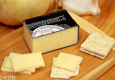 切达奶酪的营养分析(切达奶酪图片) 切达奶酪的营养分析(切达奶酪图片)