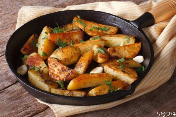 脂肪肝主要症状(脂肪肝的主要症状)