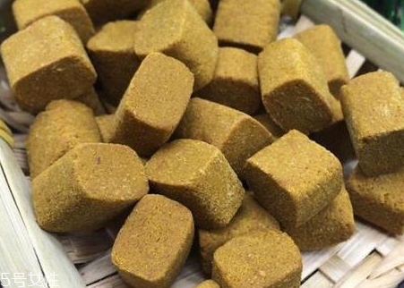 凤梨和菠萝区别(凤梨和菠萝区别)