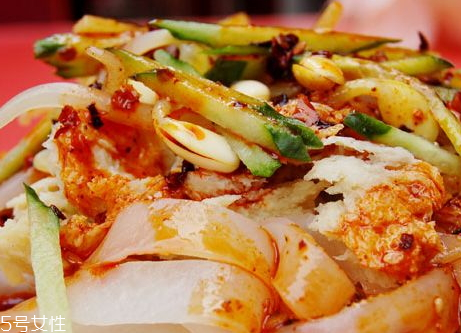 百利甜酒容易醉吗(百利甜酒容易醉吗)