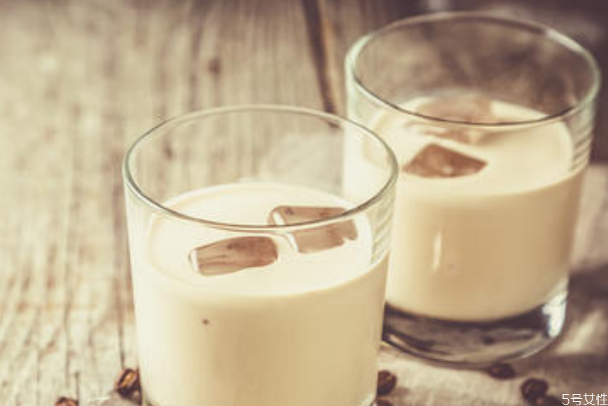 如何自制咖啡利口酒(咖啡利口配制酒)