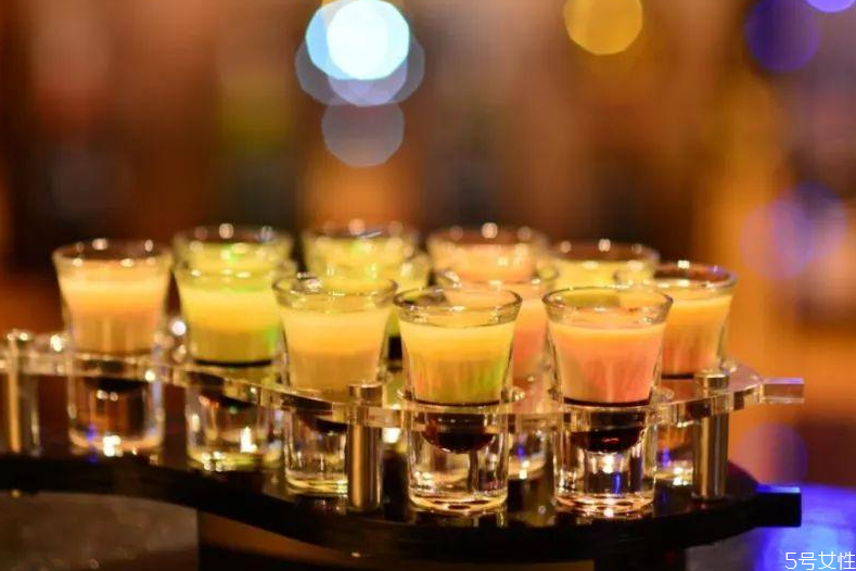 如何调配zombie鸡尾酒(zombie鸡尾酒配方)