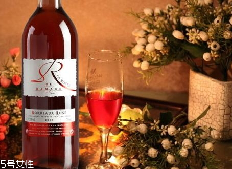 葡萄酒怎么加热喝(葡萄酒可以加热喝吗)