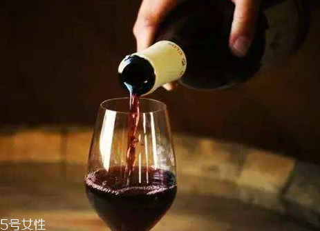 红葡萄酒多少度(红葡萄酒多少度最好) 红葡萄酒多少度(红葡萄酒多少度最好)