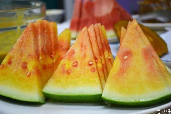 黄瓤西瓜是什么品种(黄瓤西瓜是什么品种) 黄瓤西瓜是什么品种(黄瓤西瓜是什么品种)