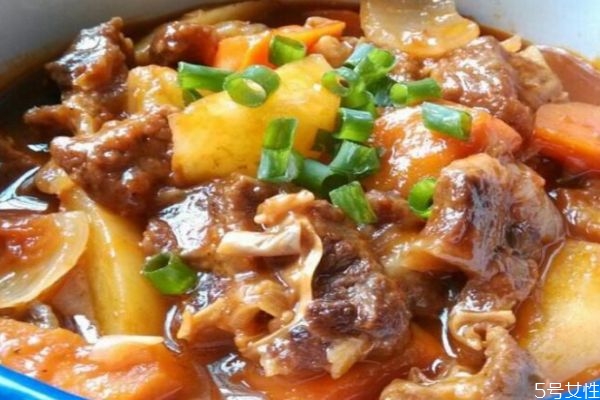 西红柿炖牛肉步骤(西红柿炖牛肉步骤)