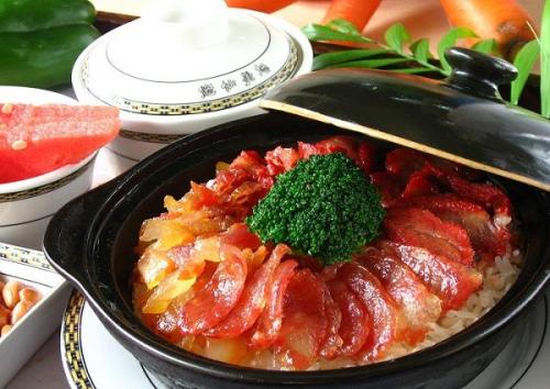 腊肠饭是哪里的特色(腊肠饭用什么腊肠好)