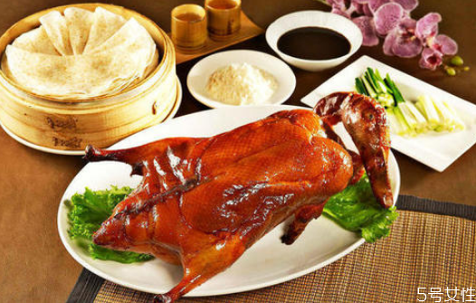 南京烧鸭的具体做法(南京烤鸭的做法) 南京烧鸭的具体做法(南京烤鸭的做法)