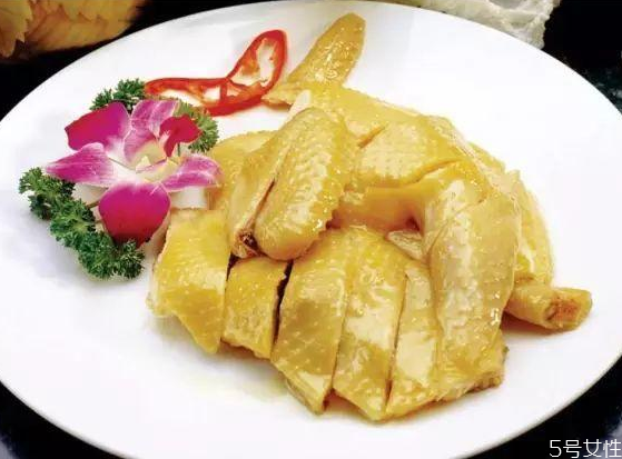 白切鸡的家常做法(家常白切鸡的制作过程) 白切鸡的家常做法(家常白切鸡的制作过程)