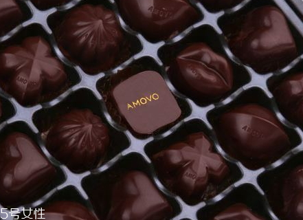 孕妇能吃酒心巧克力吗(孕妇能吃酒心巧克力吗?)