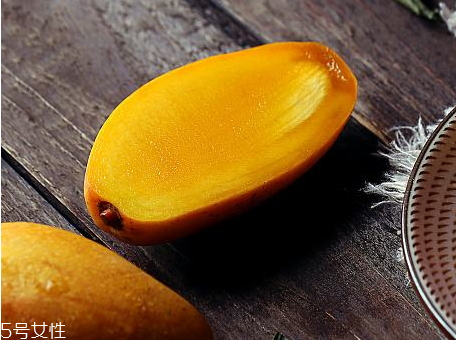 贵妃芒怎么判断是否成熟(贵妃芒什么时候成熟)