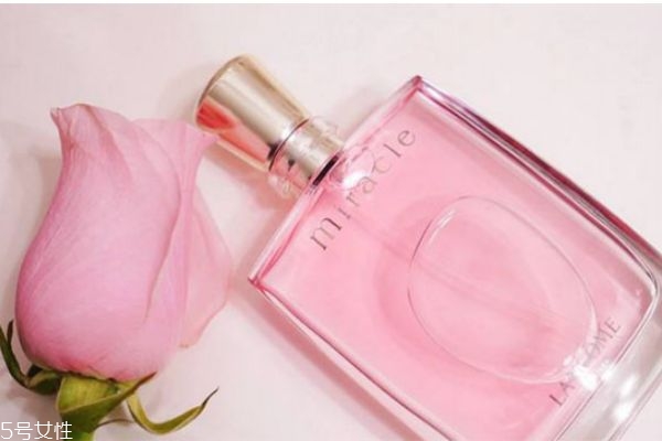兰蔻真爱奇迹香水留香时间(兰蔻真爱奇迹香水留香时间长吗)