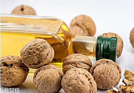 皮蛋瘦肉粥的功效和作用(皮蛋瘦肉粥的功效和作用禁忌) 皮蛋瘦肉粥的功效和作用(皮蛋瘦肉粥的功效和作用禁忌)