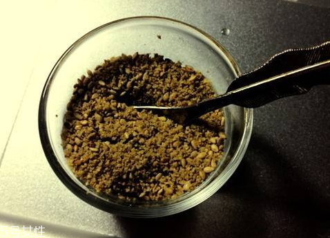 芝麻粉的营养成分(芝麻粉的营养成分表)