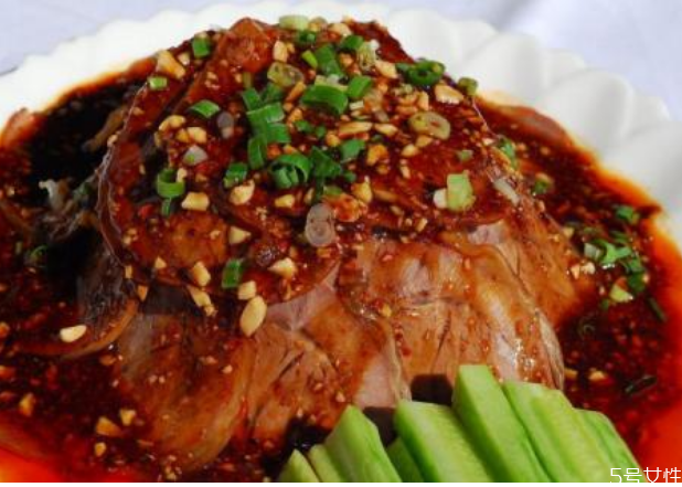 卤牛肉冰箱能放几天(卤牛肉冰箱能放几天)