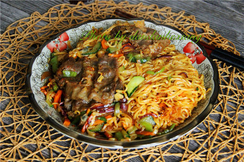 方便面的热量高吗(方便面的热量高吗?)