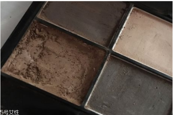 眼影碎了怎么压盘(眼影碎了怎么压盘)