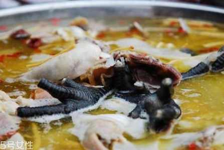 天麻炖乌鸡做法(天麻炖乌鸡做法) 天麻炖乌鸡做法(天麻炖乌鸡做法)