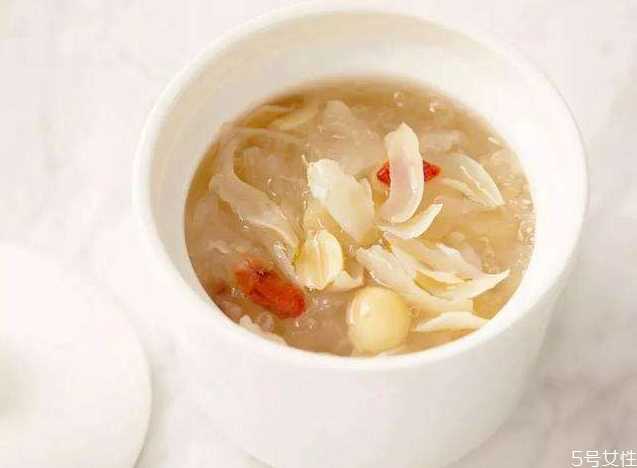 吃银耳拉肚子怎么办(吃银耳拉肚子怎么办)