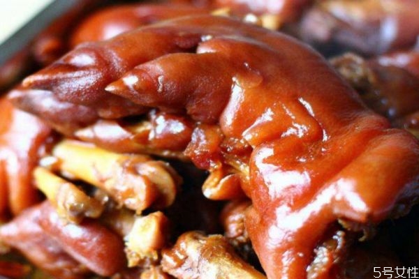 做卤猪蹄要注意什么(做卤猪蹄的完整步骤)