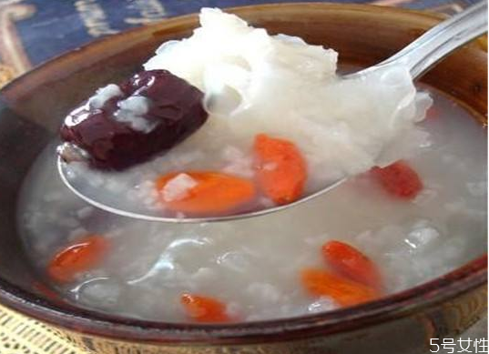 银耳必须要煮出胶质吗(银耳必须要煮出胶质吗) 银耳必须要煮出胶质吗(银耳必须要煮出胶质吗)