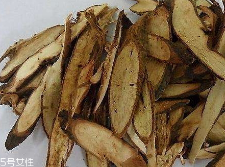 千斤拔泡酒配方(千斤拔泡酒配方及用量)