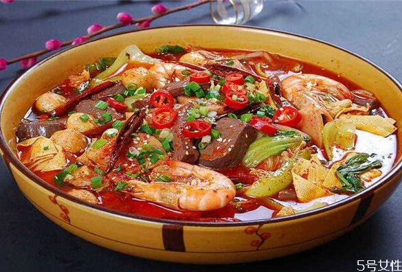 吃麻辣烫会发胖吗(睡前吃麻辣烫会发胖吗)
