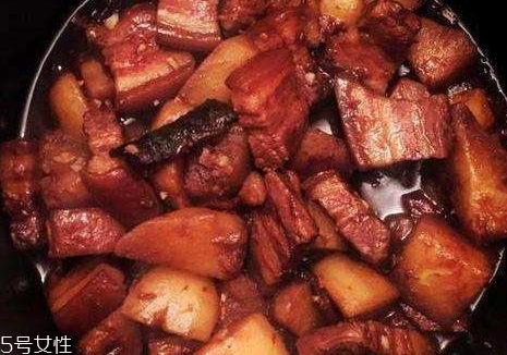 芷炖肉的功效(白芷炖肉的功效)