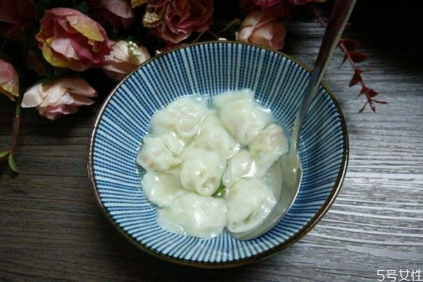 宝宝小馄饨多大可以吃(宝宝小馄饨多大可以吃)