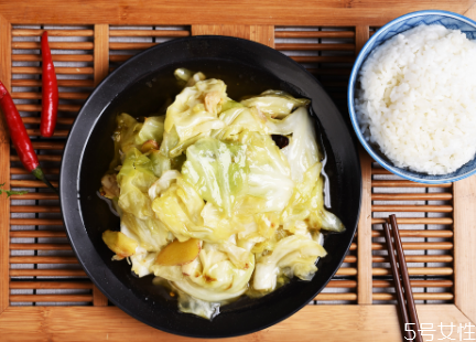 手撕包菜制作窍门(手撕包菜制作方法步骤) 手撕包菜制作窍门(手撕包菜制作方法步骤)