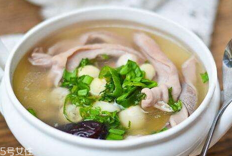 石榴籽能打碎喝吗(石榴籽能打碎喝吗)