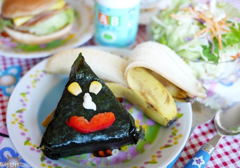 便利商店买什么吃(便利商店有哪些) 便利商店买什么吃(便利商店有哪些)