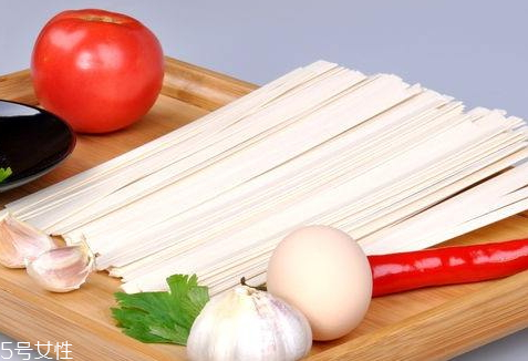 冷冻的水饺能够蒸吗(冷冻的水饺可以蒸吗)