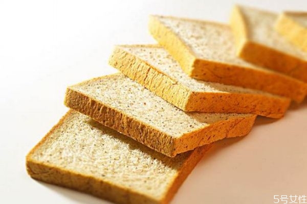 什么是真正的全麦面包(什么是全麦面包)