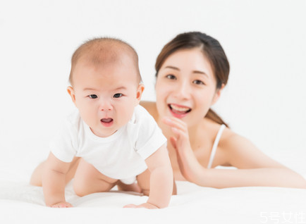 婴儿过早吃蛋白的危害(宝宝过早吃蛋白的危害)