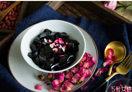 龟苓膏不适宜人群(龟苓膏不适宜人群)