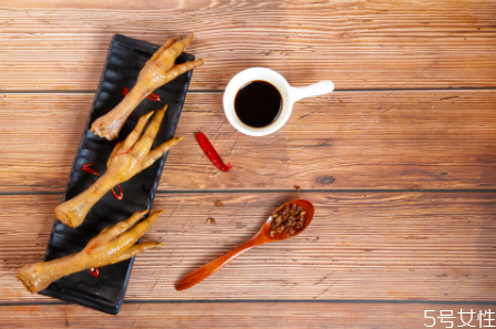 卤水越来越粘稠是怎么回事(老卤水越来越稠怎么办) 卤水越来越粘稠是怎么回事(老卤水越来越稠怎么办)