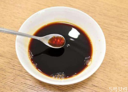 吃酱油注意事项(什么情况不能吃酱油) 吃酱油注意事项(什么情况不能吃酱油)