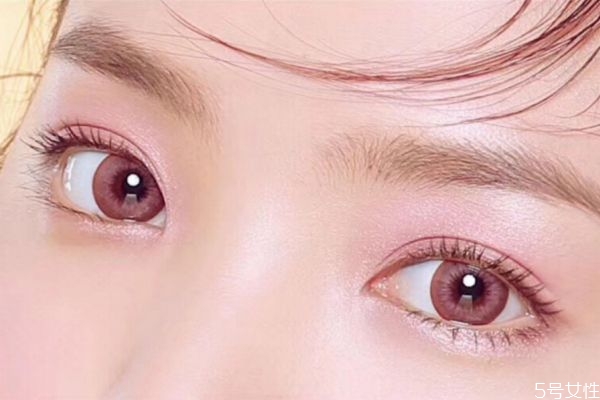 戴美瞳有什么危害(戴美瞳有什么危害吗)