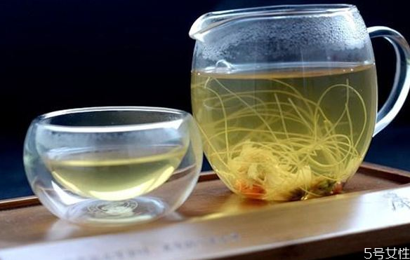 哺乳期喝玉米须水有什么作用(哺乳期喝玉米须水好处)