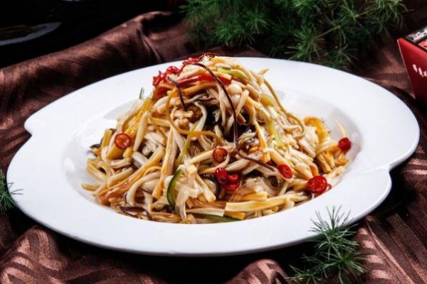 金针菇怎么凉拌好吃(金针菇怎样做好吃简单做法) 金针菇怎么凉拌好吃(金针菇怎样做好吃简单做法)