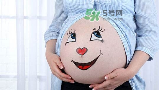 怎么判断宝宝对音乐的喜好(如何判断胎儿是否喜欢音乐)