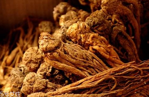 当归适合什么人吃(当归适合什么人吃什么时候吃) 当归适合什么人吃(当归适合什么人吃什么时候吃)