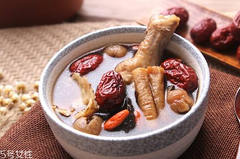 黄芪红枣副作用(黄芪红枣副作用)