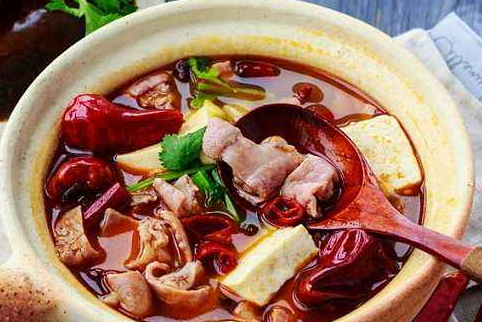 如何挑选牛大肠(牛杂用牛大肠还是小肠)