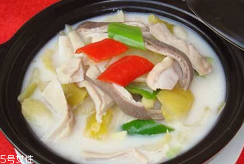 猪肚汤做法(猪肚汤做法大全及功效)