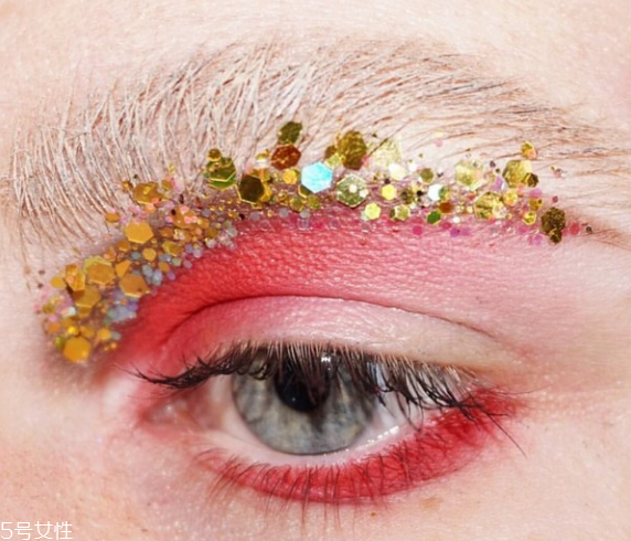 香水可以混着用吗(香水可以混着用吗)